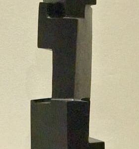 <b>Miguel Ángel Alamilla </b> <br>  Modelo 4 <br>42x11.5x11.5 cm<br>